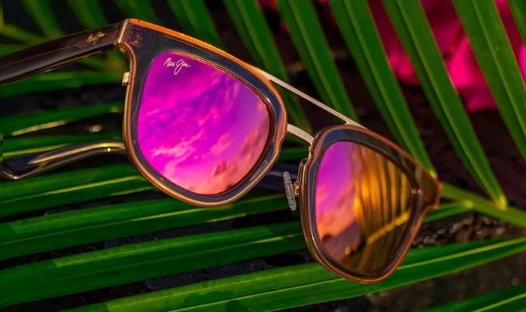 Lunettes de vue photochromiques : avis, usages et conseils pour un choix éclairé